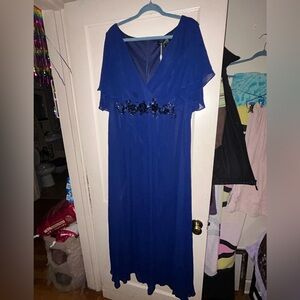 Elegant Blue Evening Gown